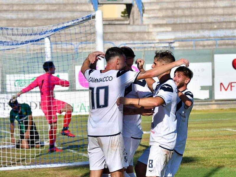 Nhận định soi kèo Cavese vs Crotone lúc 1h45 ngày 3/9/2024