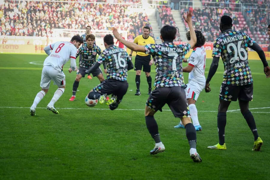 Mainz 05 vs Augsburg (21:30 – 07/02) | Xem lại trận đấu